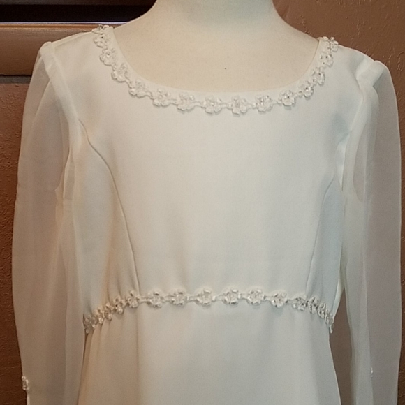 Handmade first communion dress - Picture 2 of 6